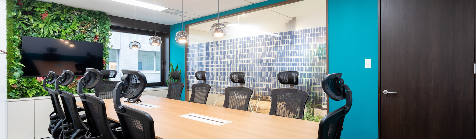 <span>これから応募を</span><span>検討している方へ、</span><span>先輩としてメッセージを</span><span>お願いします。</span>